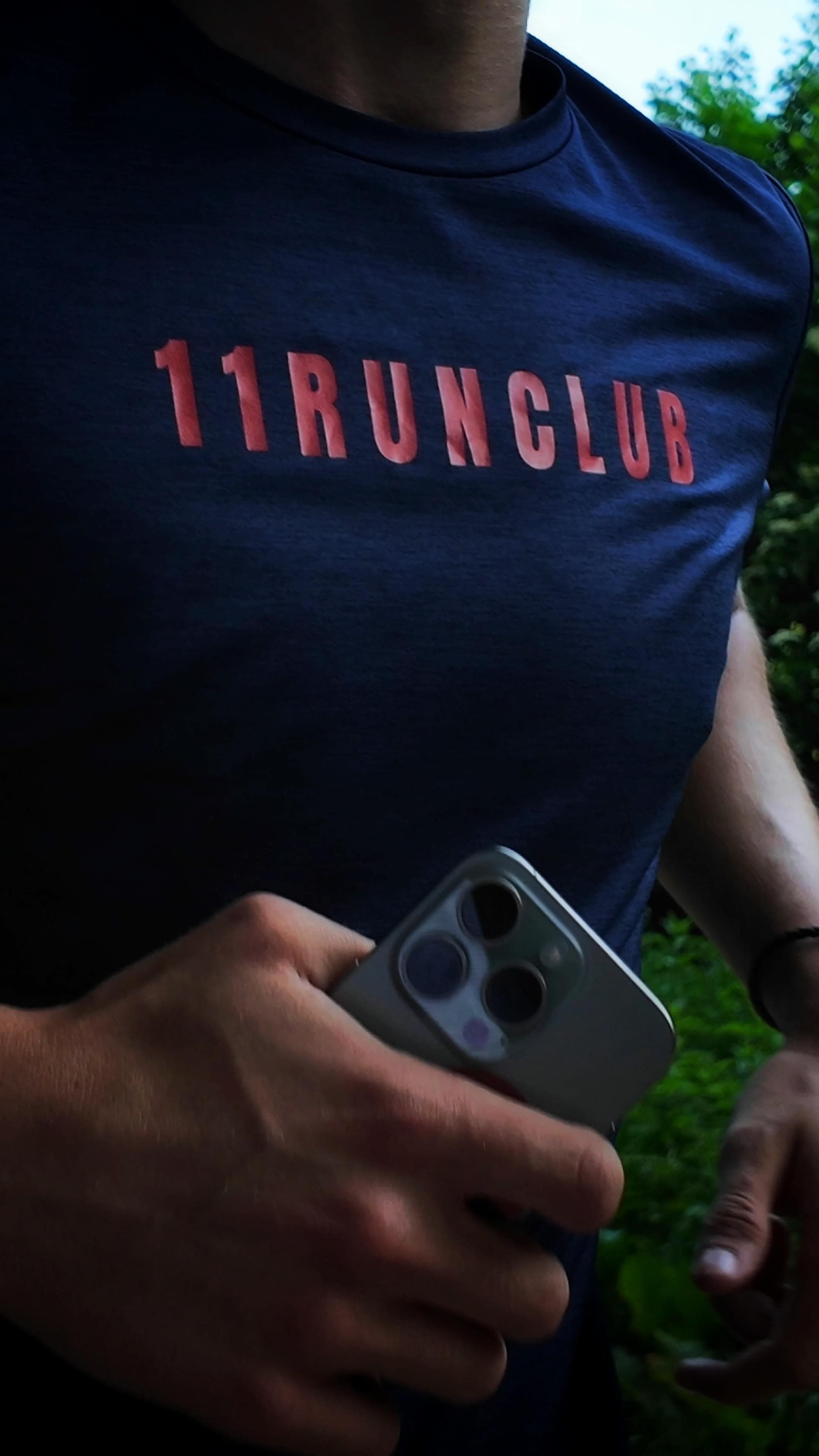 11RUNCLUB Shirt